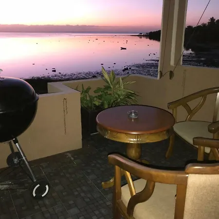 Baywatch Apartment La Gaulette Exterior photo