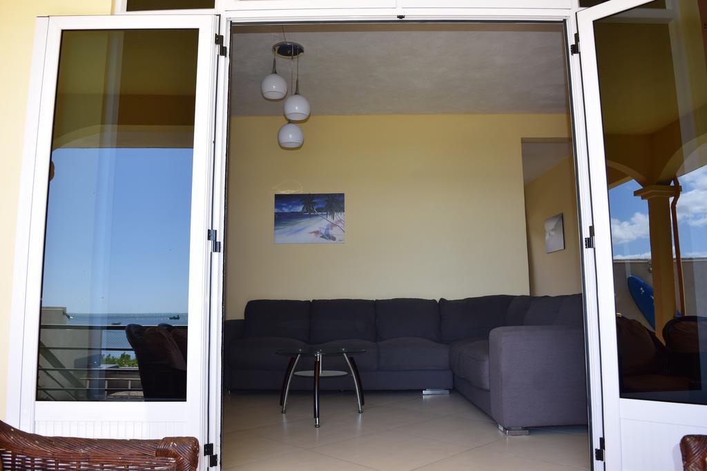 Baywatch Apartment La Gaulette